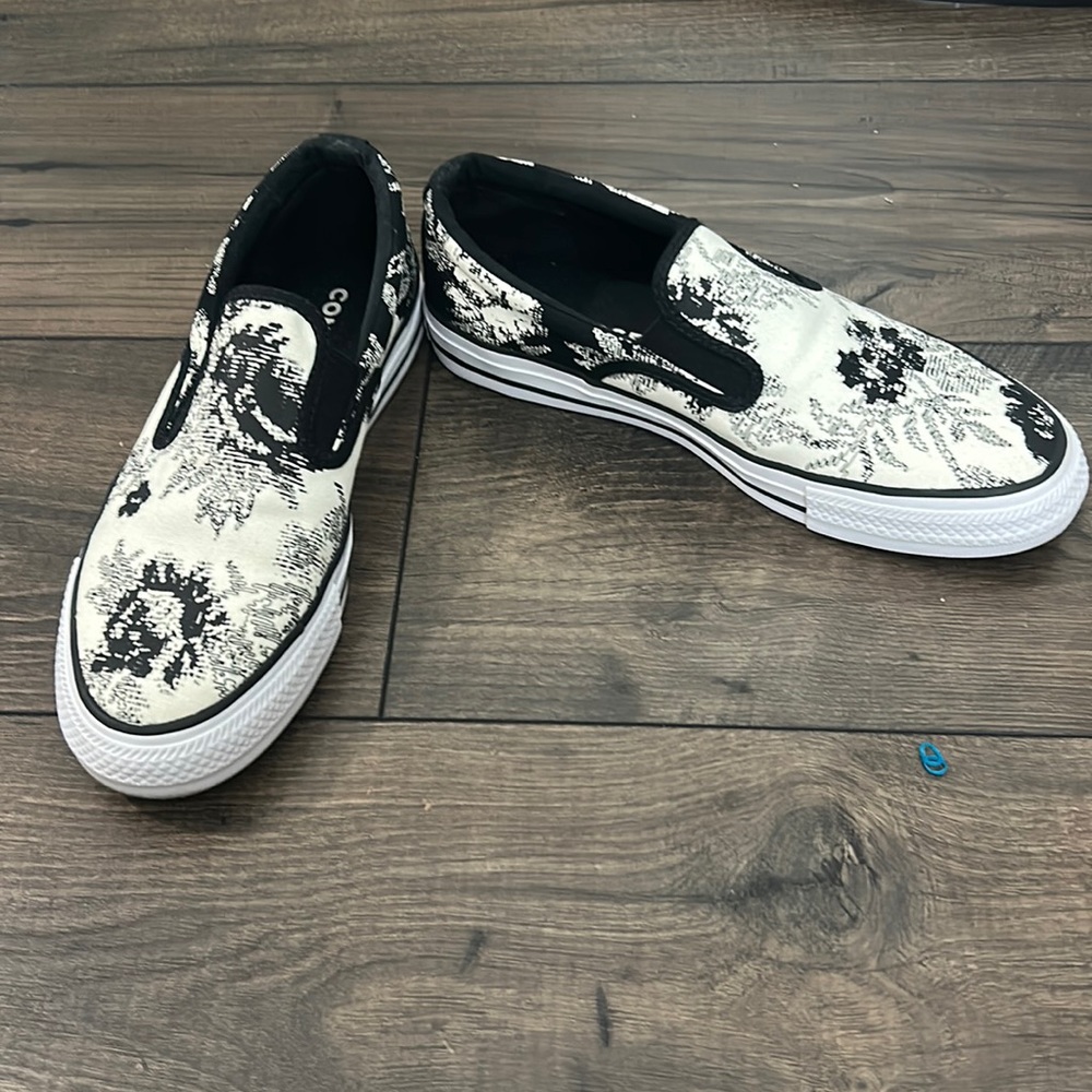 Converse slip ons